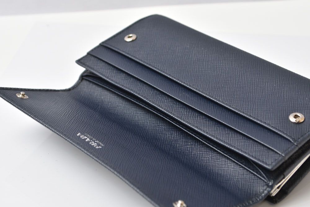 Prada Wallet Kiss Lock Saffiano Triangle Triang Baltico Navy — view 6