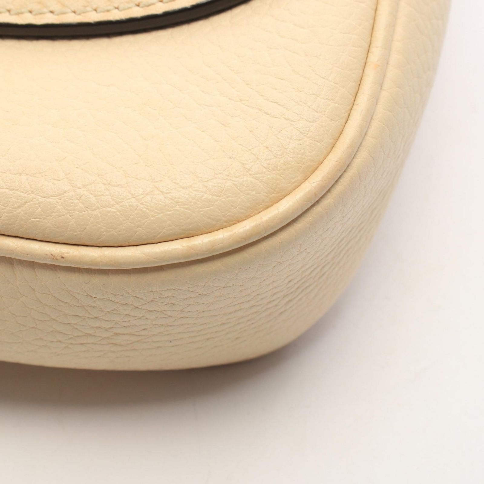 Gucci Shoulder Bag Soho Interlocking G Ivory Leather — view 6