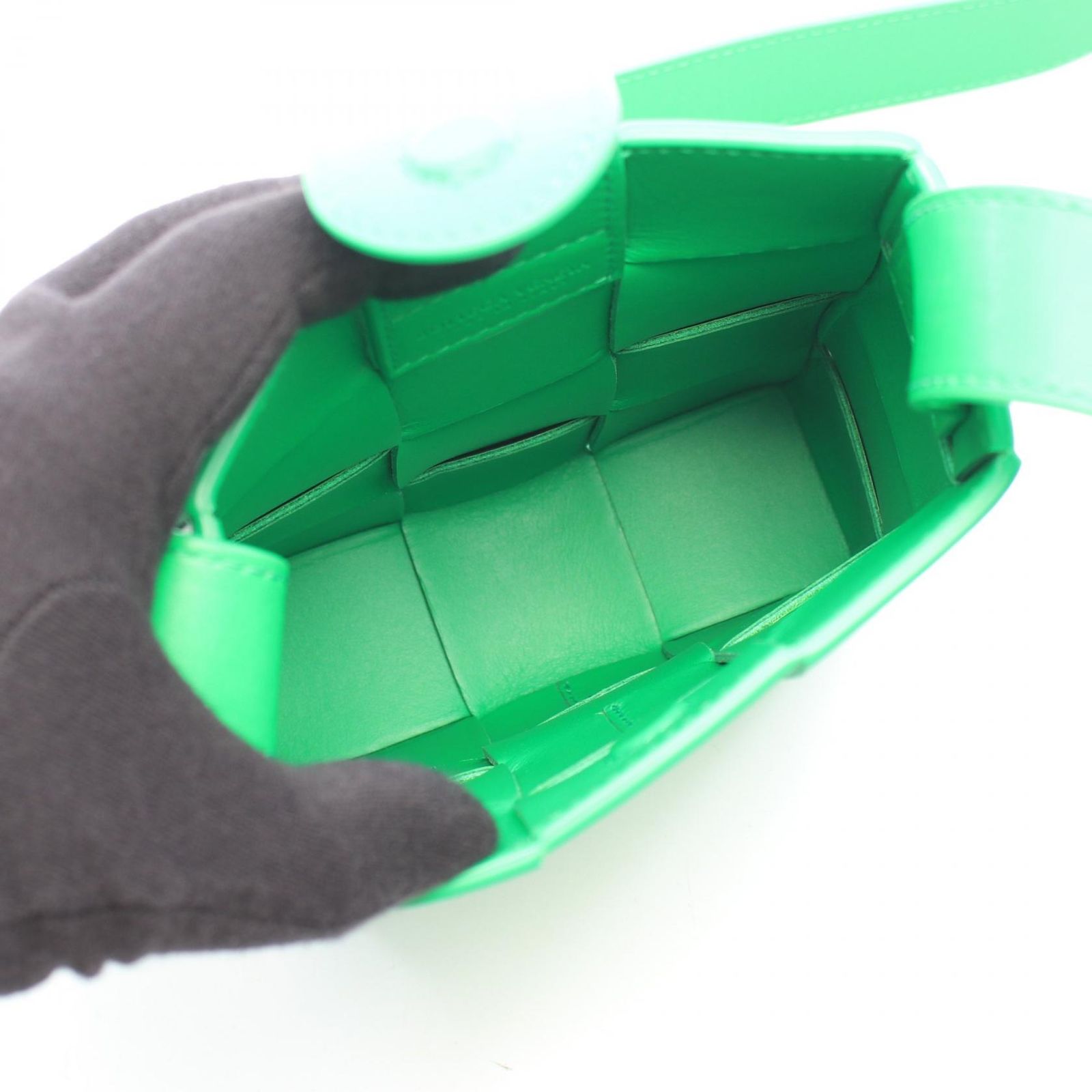 Bottega Veneta Shoulder Bag Cassette Mini Cross Green Leather — view 3