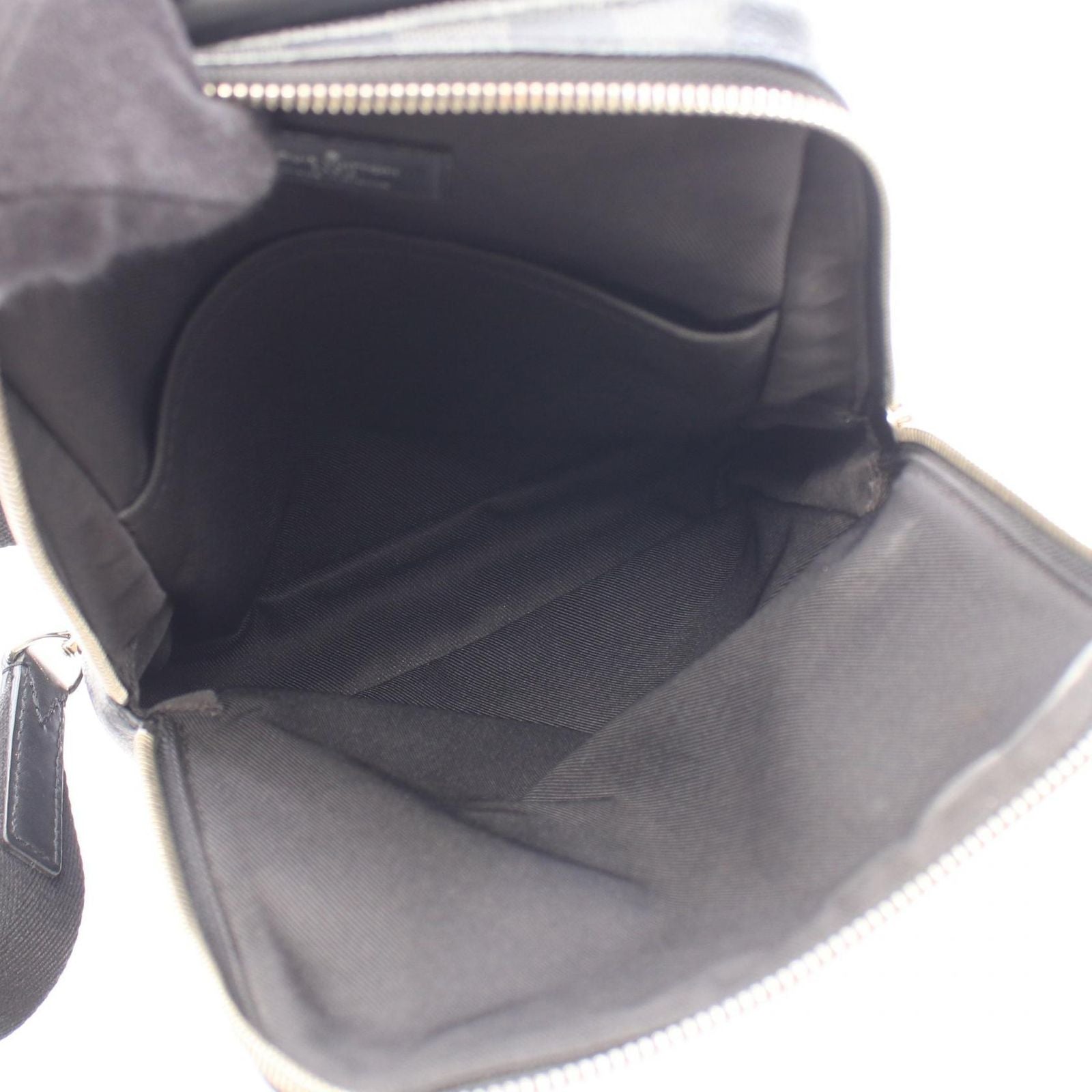 Louis Vuitton Waist Bag Avenue Damier Graphite Leather — view 3