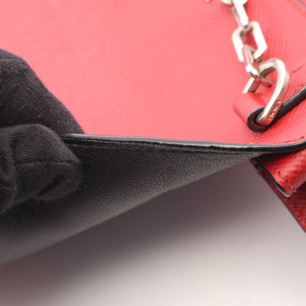 Prada Shoulder Bag Red Saffiano Leather — view 6