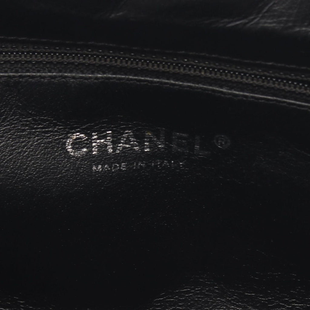 Chanel Clutch Quilted Kiss Lock Black Lambskin — view 4
