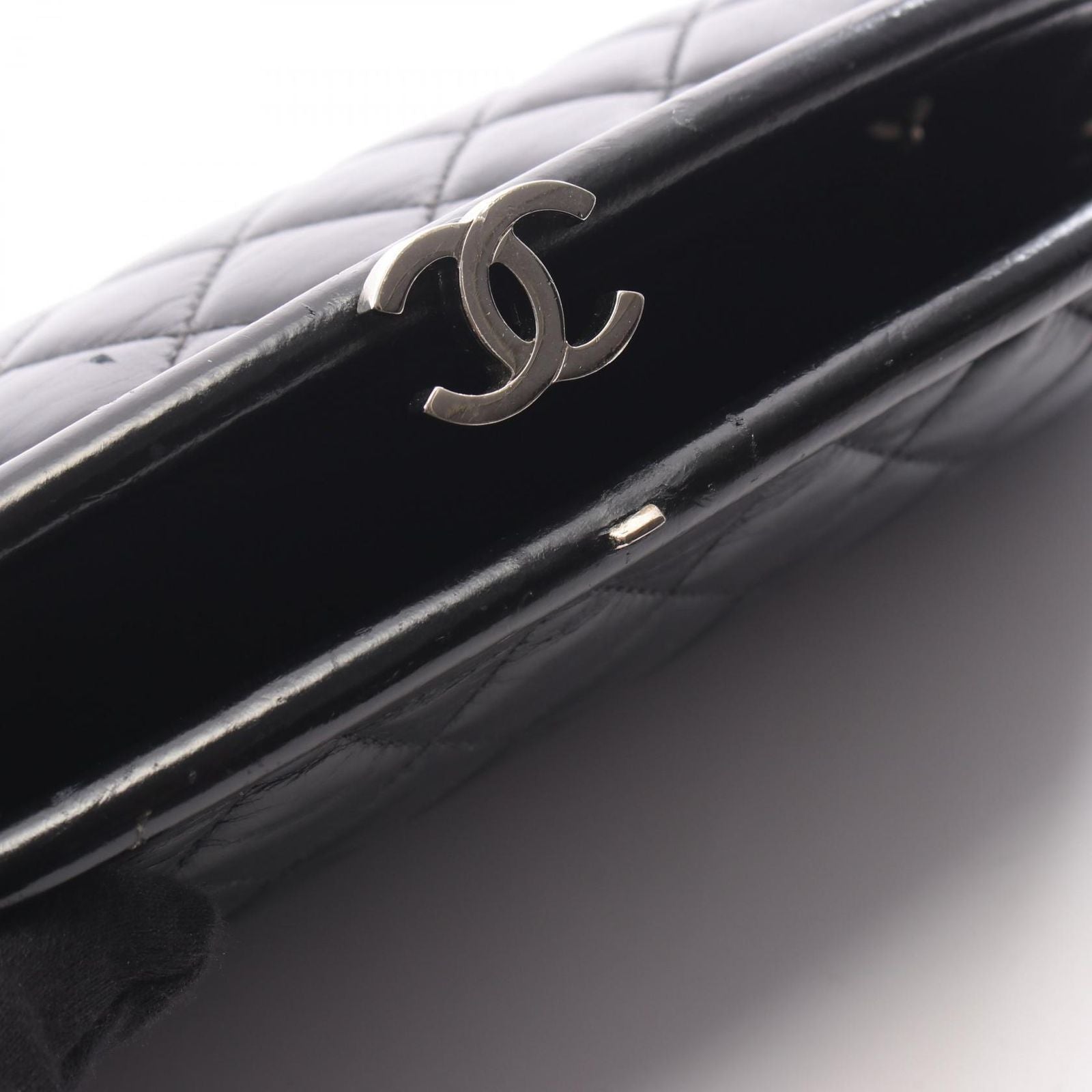 Chanel Clutch Quilted Kiss Lock Black Lambskin — view 7