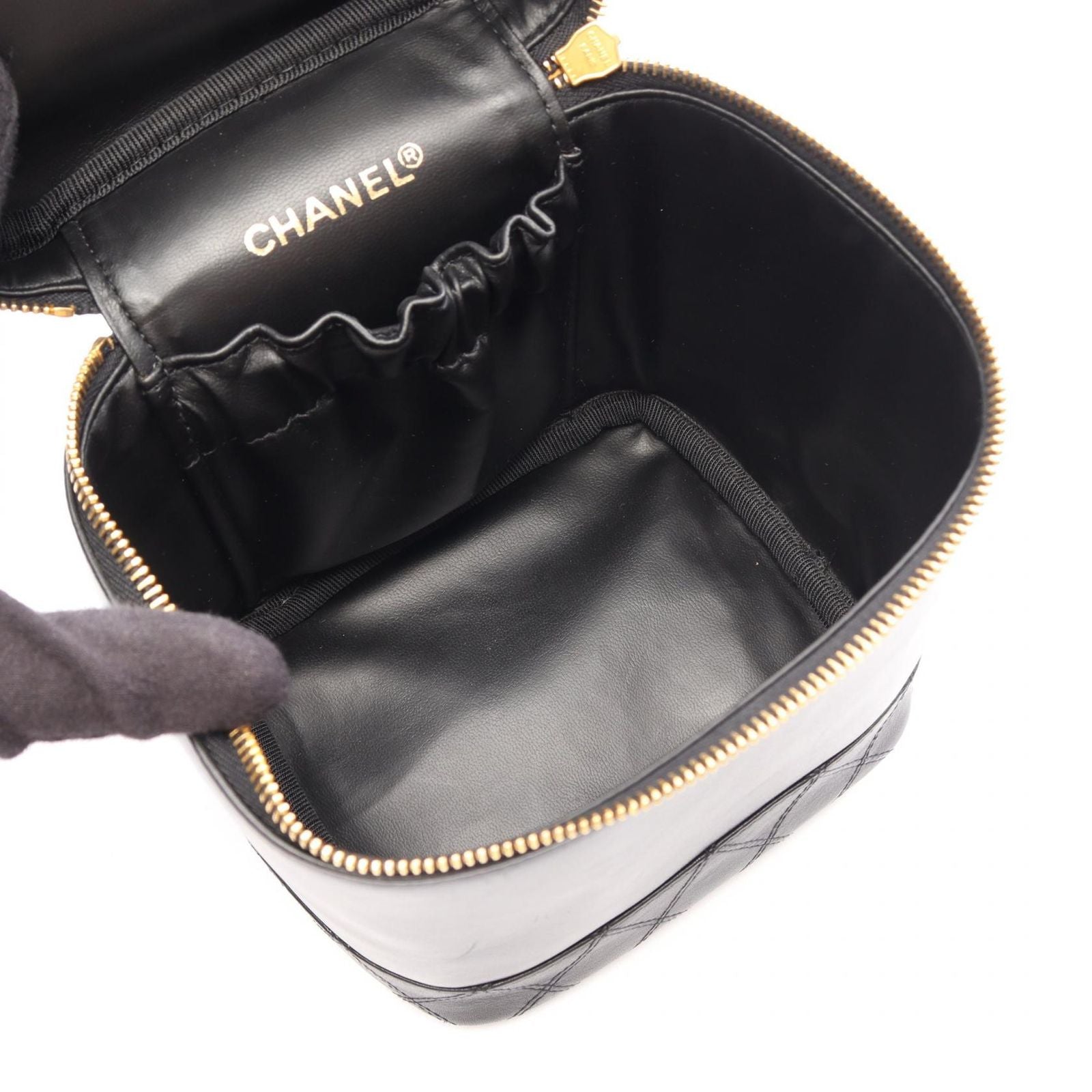 Chanel Handbag Bicolor Black Leather Vertical Vanity — view 3