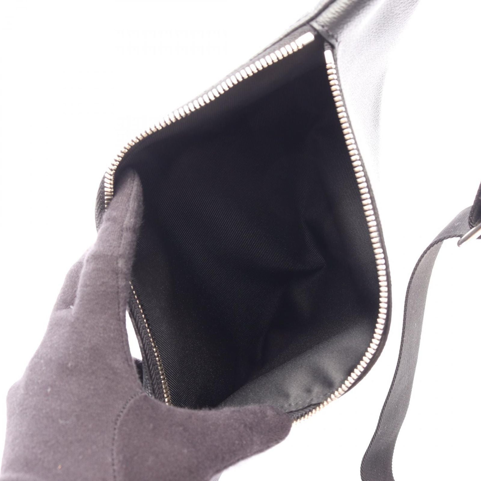 Louis Vuitton Waist Bag Duo Taigarama Leather — view 4