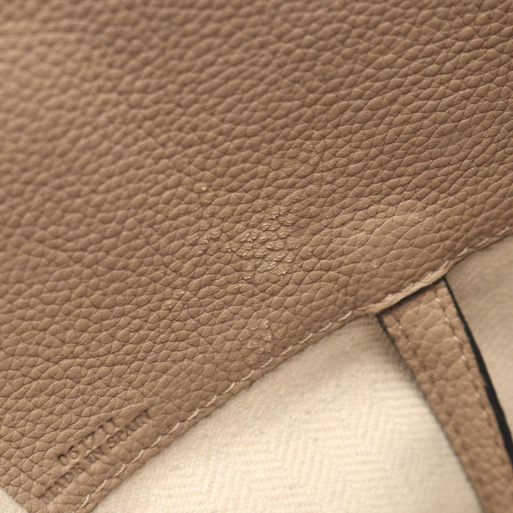 Loewe Handbag Hammock Medium 2-Way Beige Brown Leather Bag — view 5