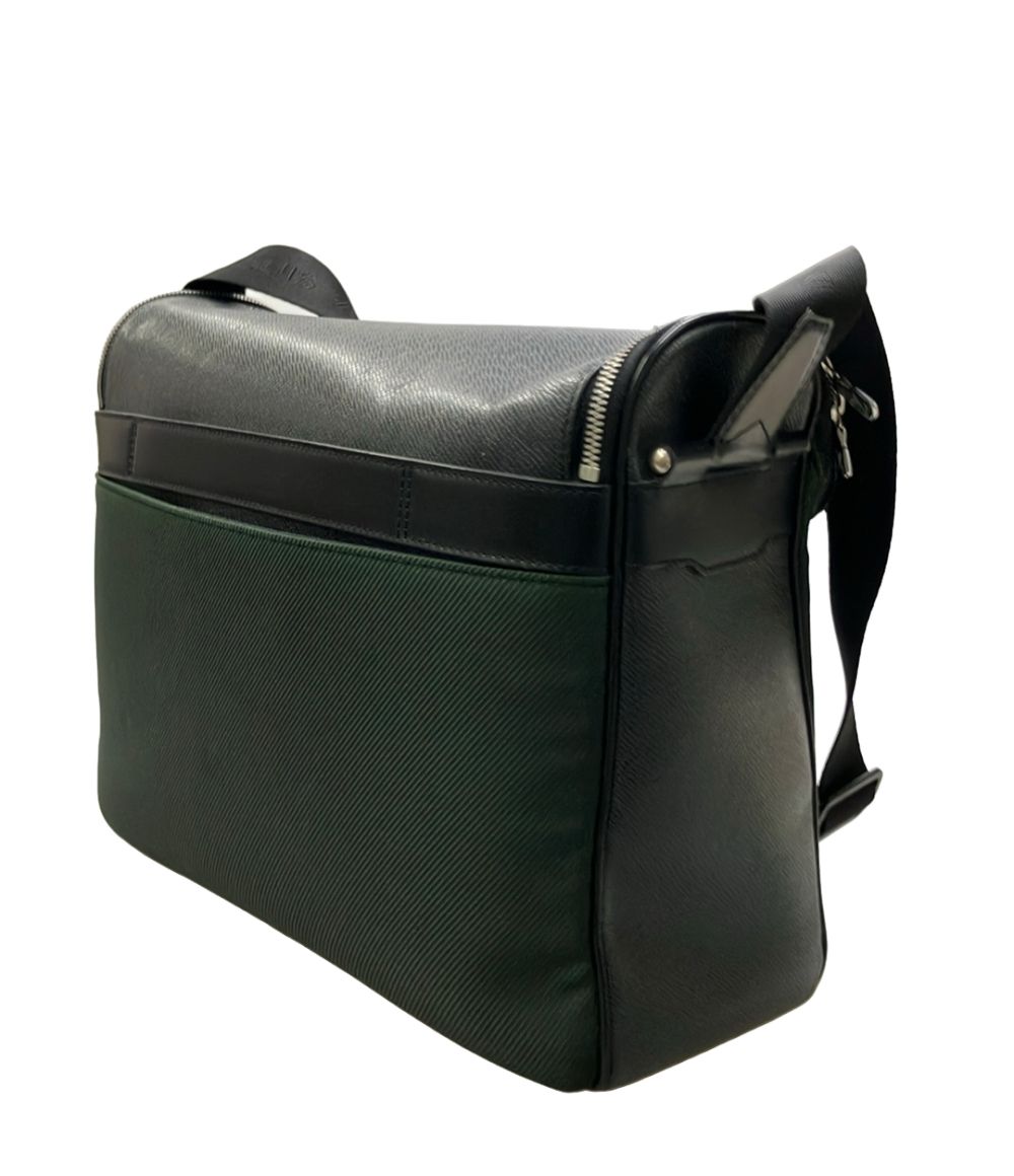 Louis Vuitton Shoulder Bag Crossbody Leather Taiga — view 3
