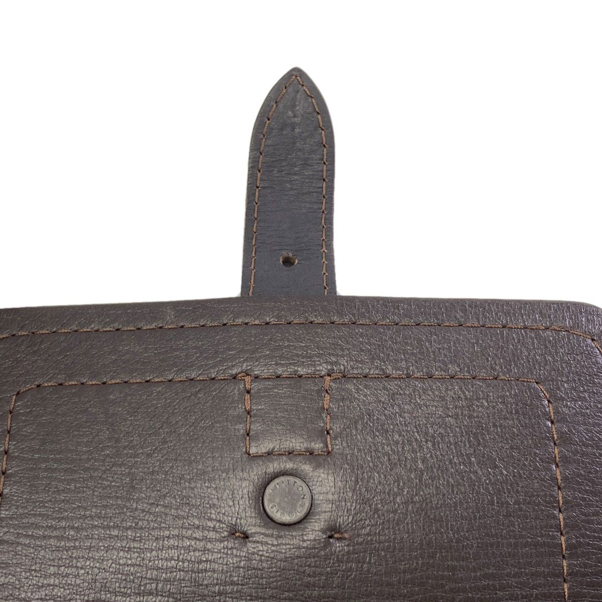 Louis Vuitton Utah Yuma Shoulder Bag Leather — view 8