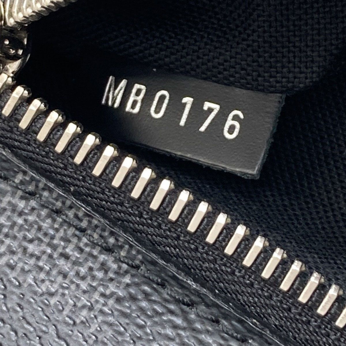 Louis Vuitton Ambler Belt Bag Damier Canvas — view 7