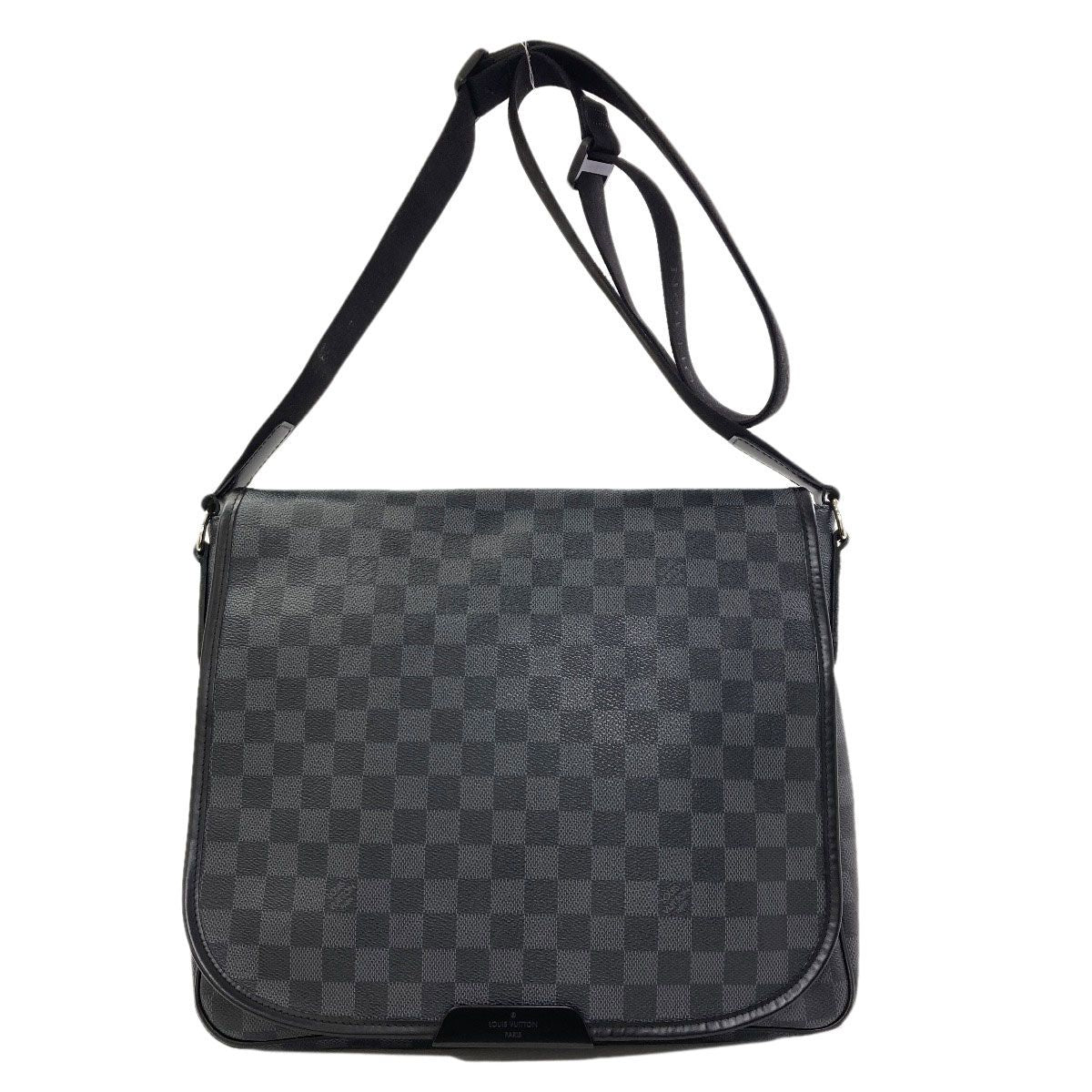 Louis Vuitton Daniel MM Shoulder Bag Damier Canvas
