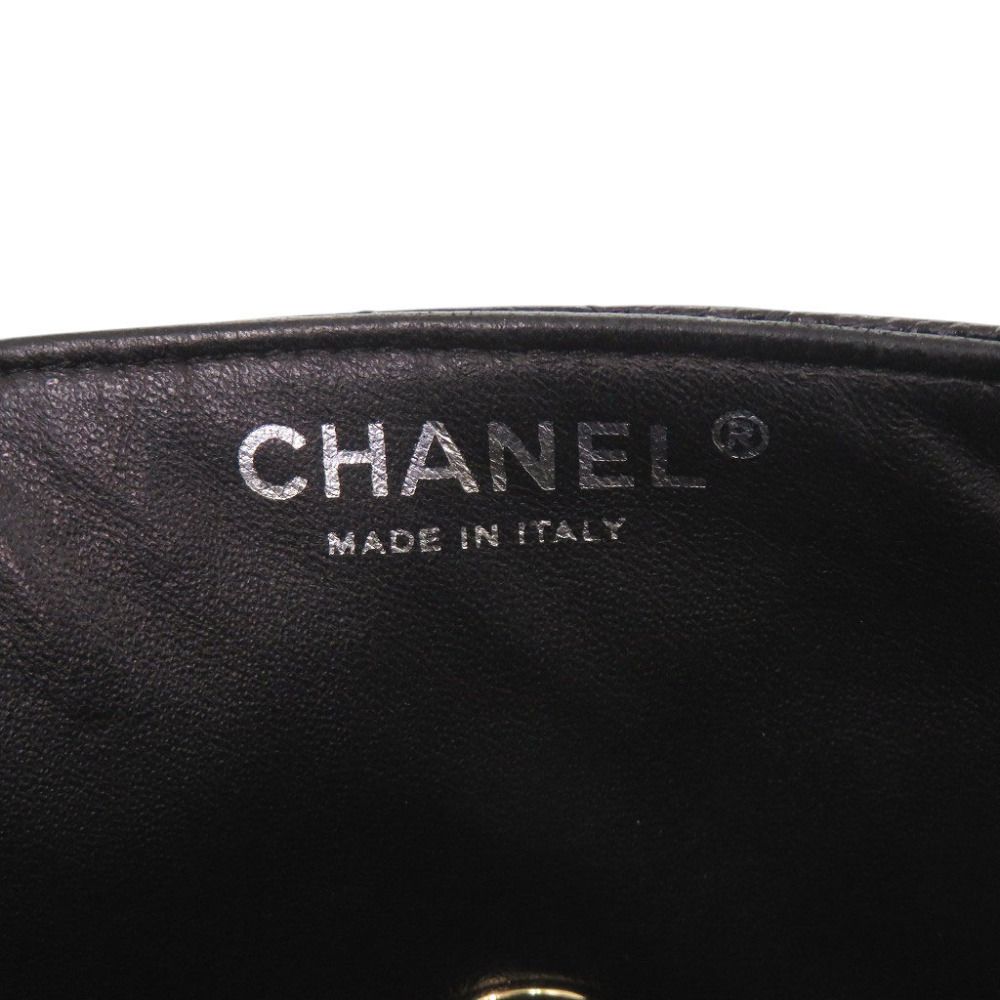 Chanel Quilted East West CC Logo Caviar Leather Gold Black Chain Shoulder Bag — view 7