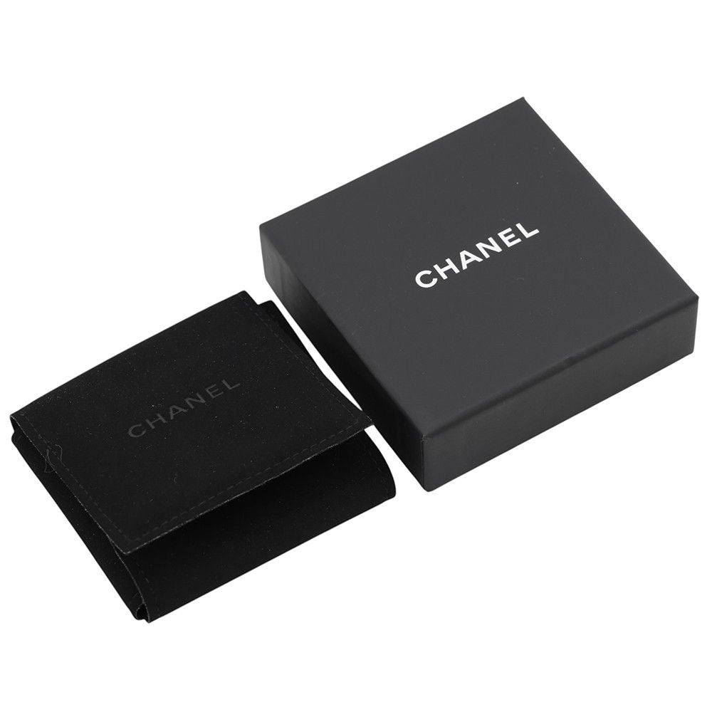 Chanel CC Logo Feather Motif Right Ear Metal Rhinestone Earring — view 7