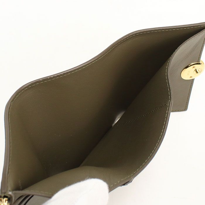 Loewe Vertical Wallet Small Pebble Trifold Grain Calfskin — view 4