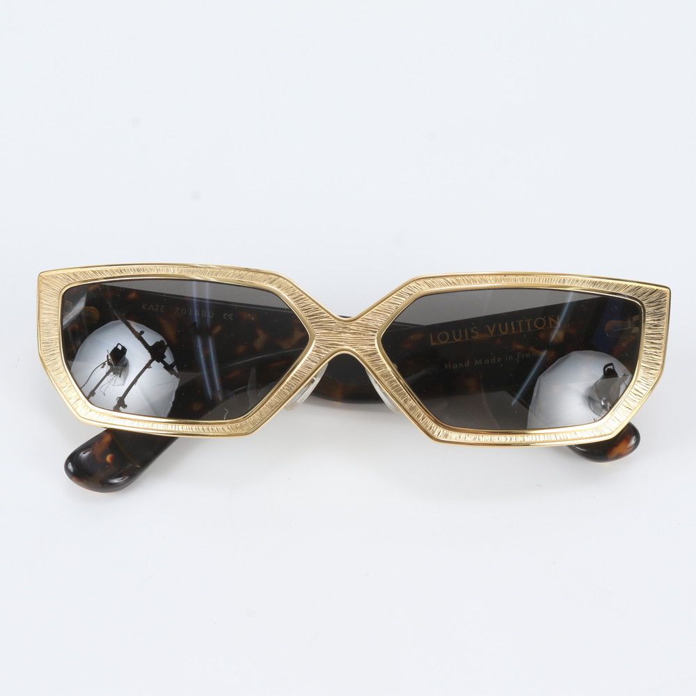 Louis Vuitton Kate Eyewear Sunglasses Gold — view 2