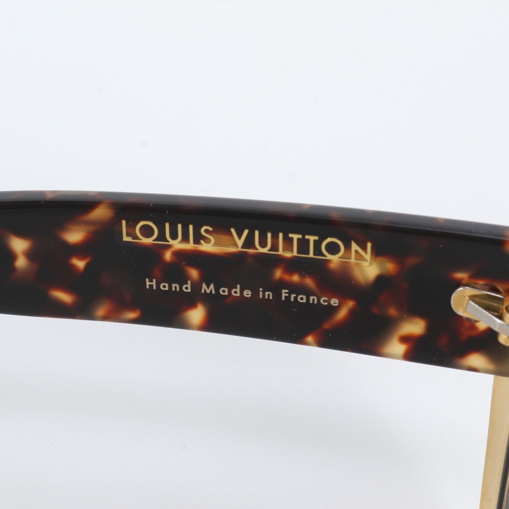 Louis Vuitton Kate Eyewear Sunglasses Gold — view 8
