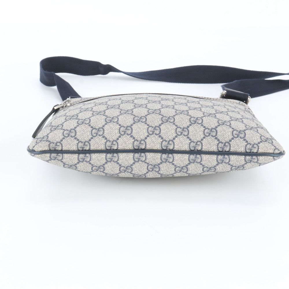 Gucci GG Supreme Leather Shoulder Bag Crossbody Messenger Business — view 6