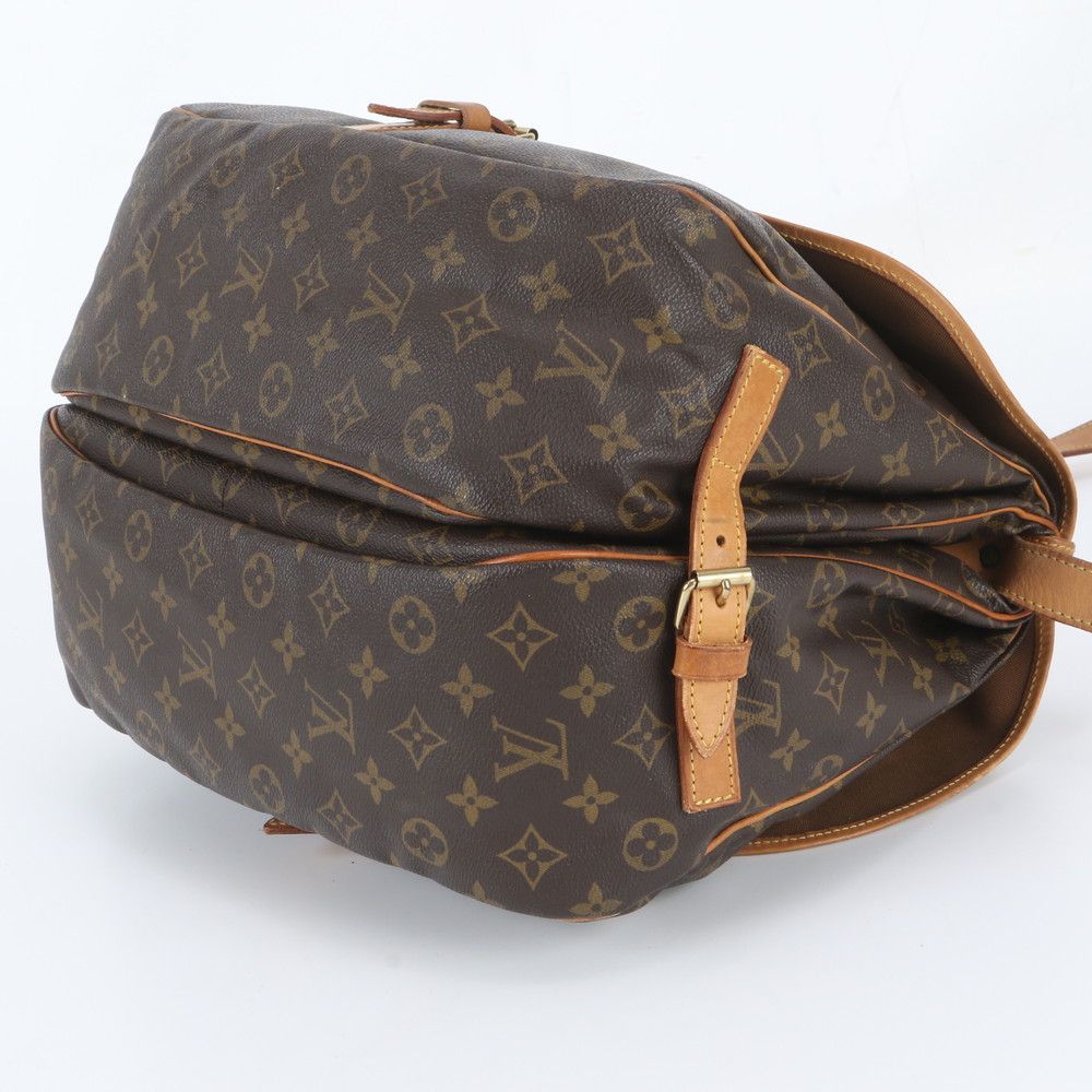 Louis Vuitton Monogram Saumur 35 Leather Shoulder Bag Crossbody Messenger — view 4
