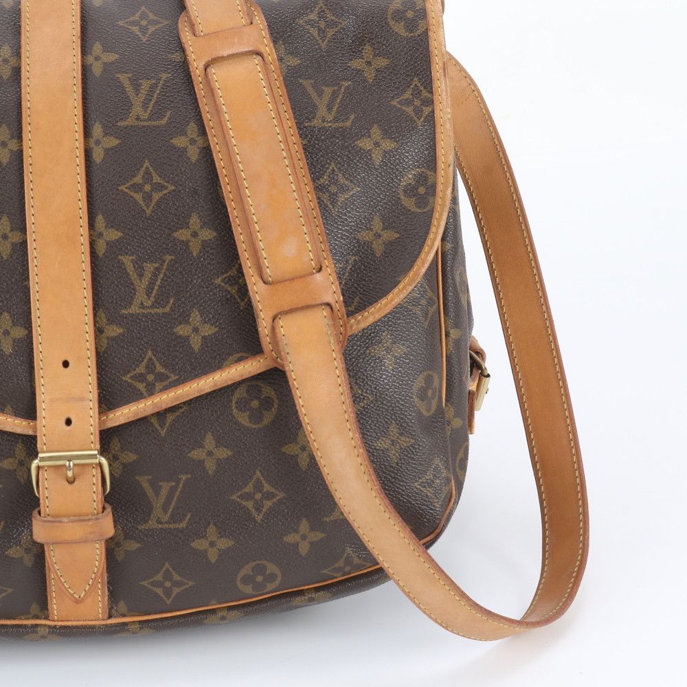 Louis Vuitton Monogram Saumur 35 Leather Shoulder Bag Crossbody Messenger — view 2