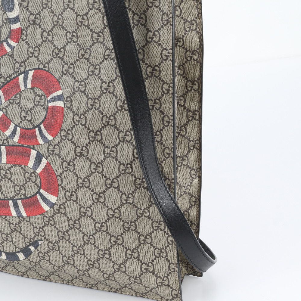 Gucci GG Supreme Kingsnake Print 2-Way Tote Bag Crossbody Shoulder — view 3