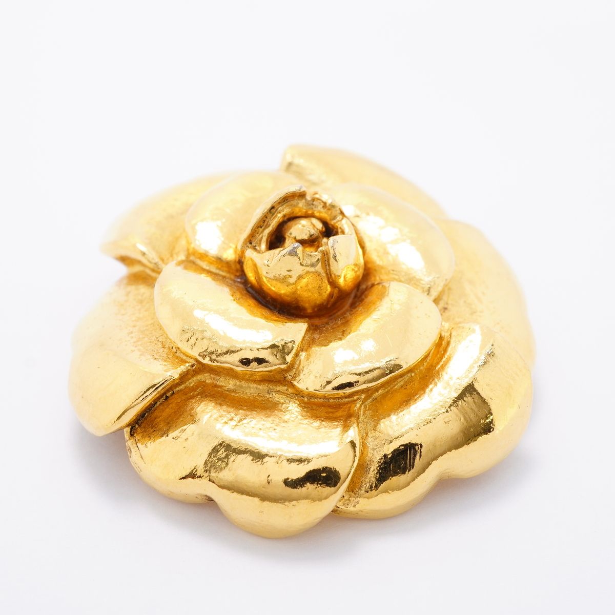 Chanel Brooch Vintage Camellia Gold Plated — view 2