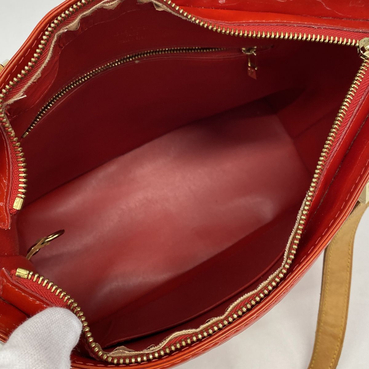 Louis Vuitton Tote Bag Vernis Houston Rouge — view 4