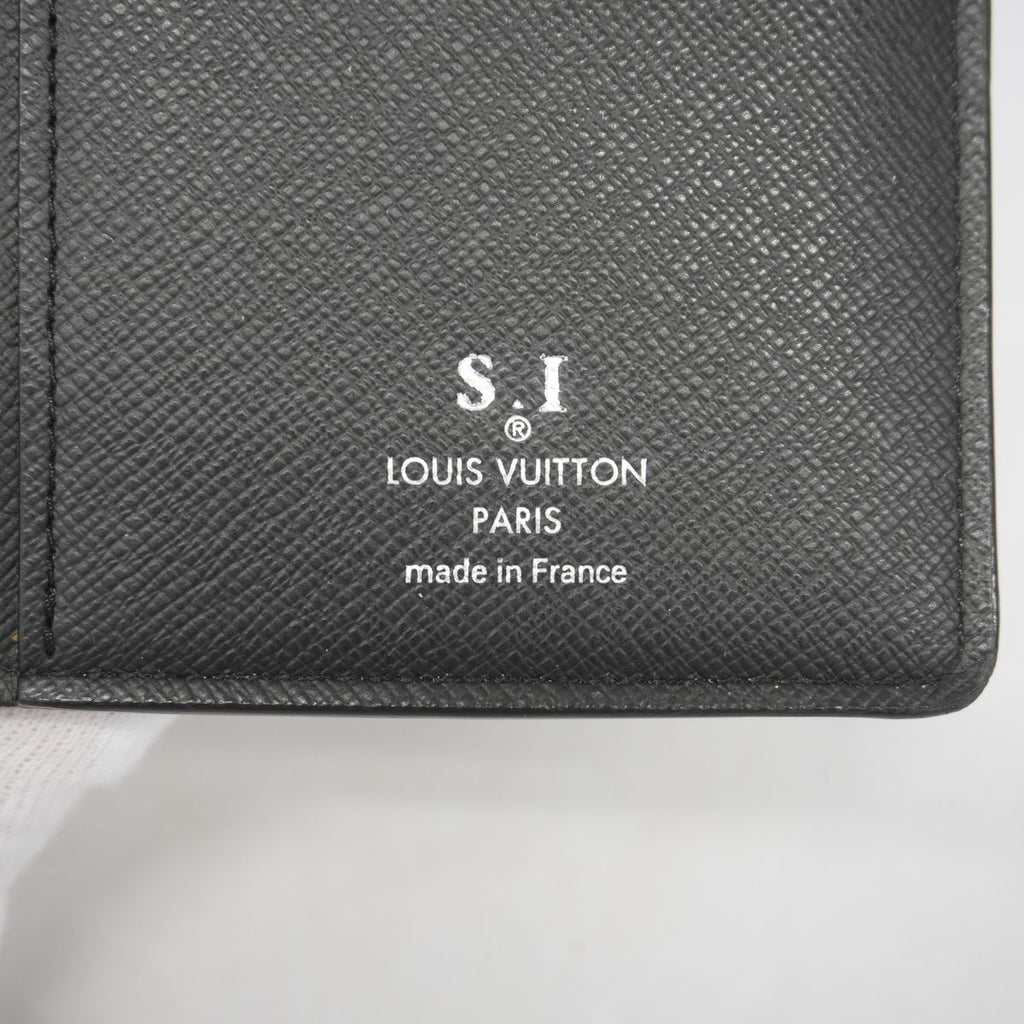 Louis Vuitton Wallet Taiga Portefeuille Brazza Noir — view 4