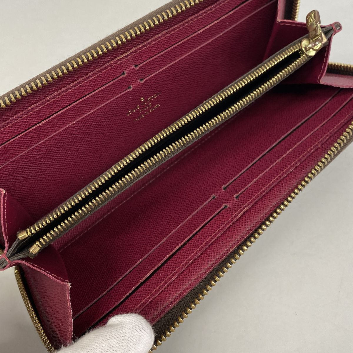 Louis Vuitton Wallet Monogram Portefeuille Clemence Fuchsia — view 3
