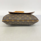 Louis Vuitton Shoulder Bag Monogram Musette Brown — view 3