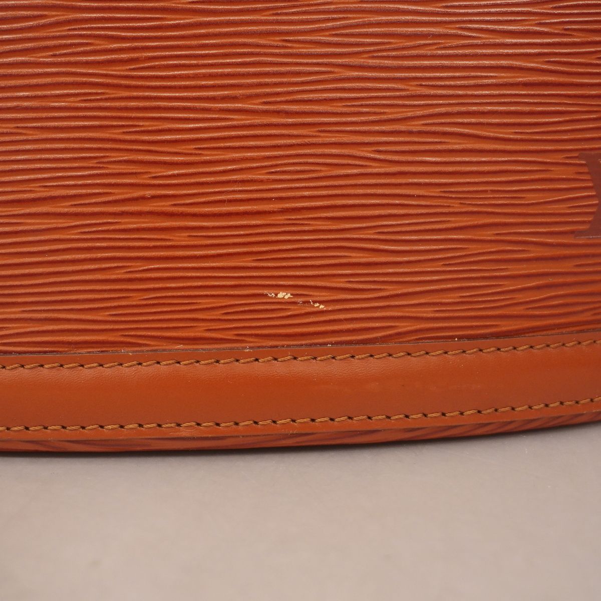 Louis Vuitton Handbag Epi Saint Jacques Kenya Brown — view 8
