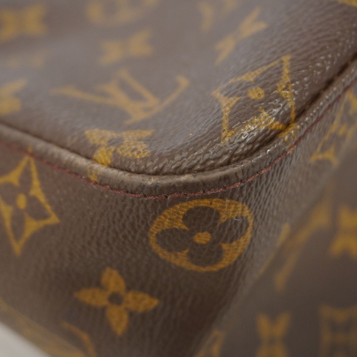 Louis Vuitton Shoulder Bag Monogram Looping GM Brown — view 6