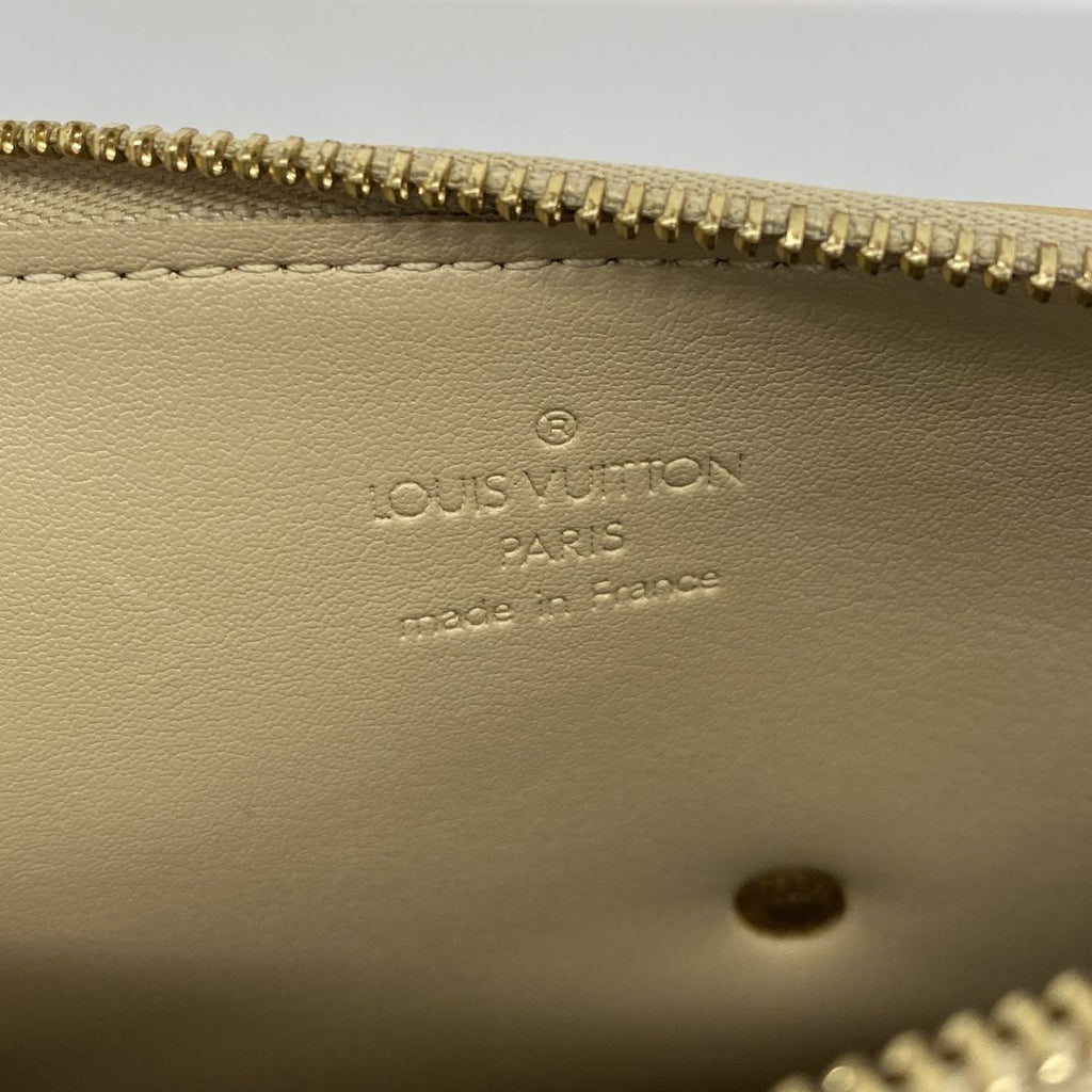 Louis Vuitton Pouch Vernis Flower Lexington Beige — view 5