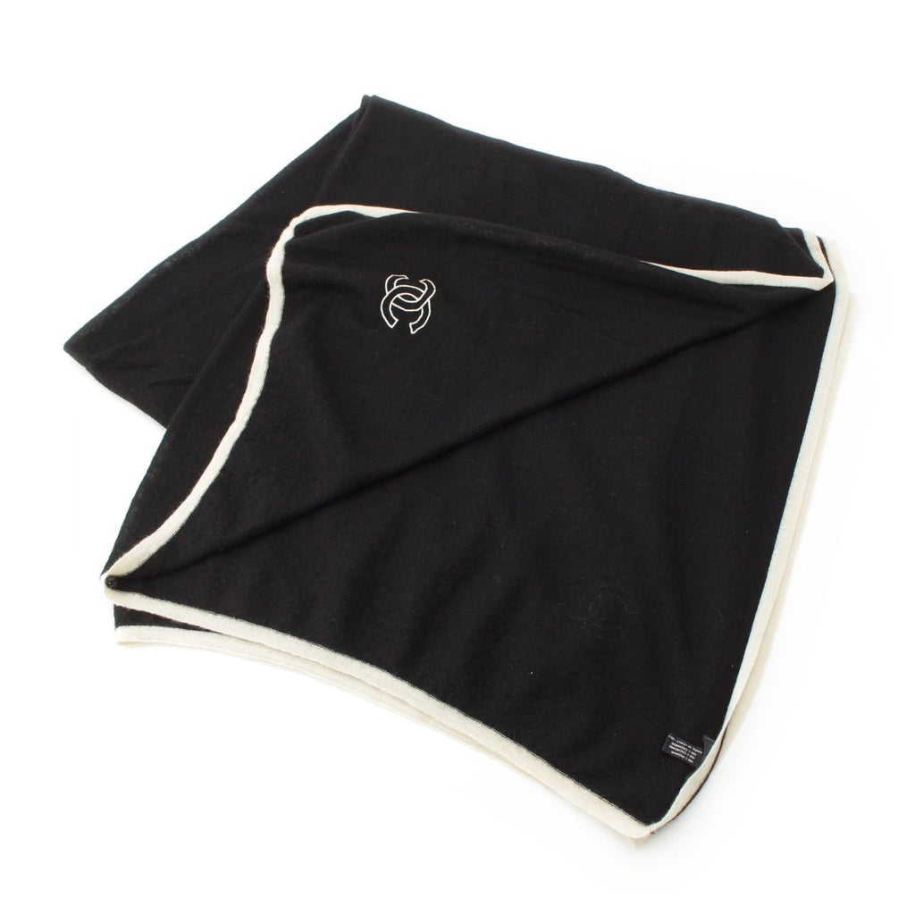 Chanel Cashmere CC Logo Large Scarf Shawl Black — view 2