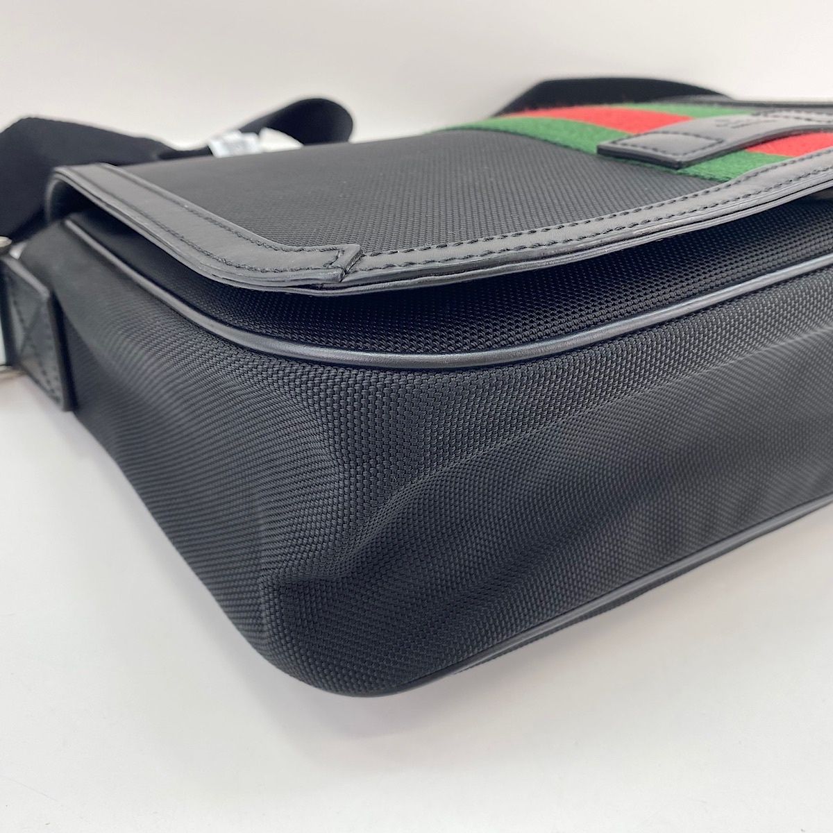 Gucci Shoulder Bag Web Techno — view 8