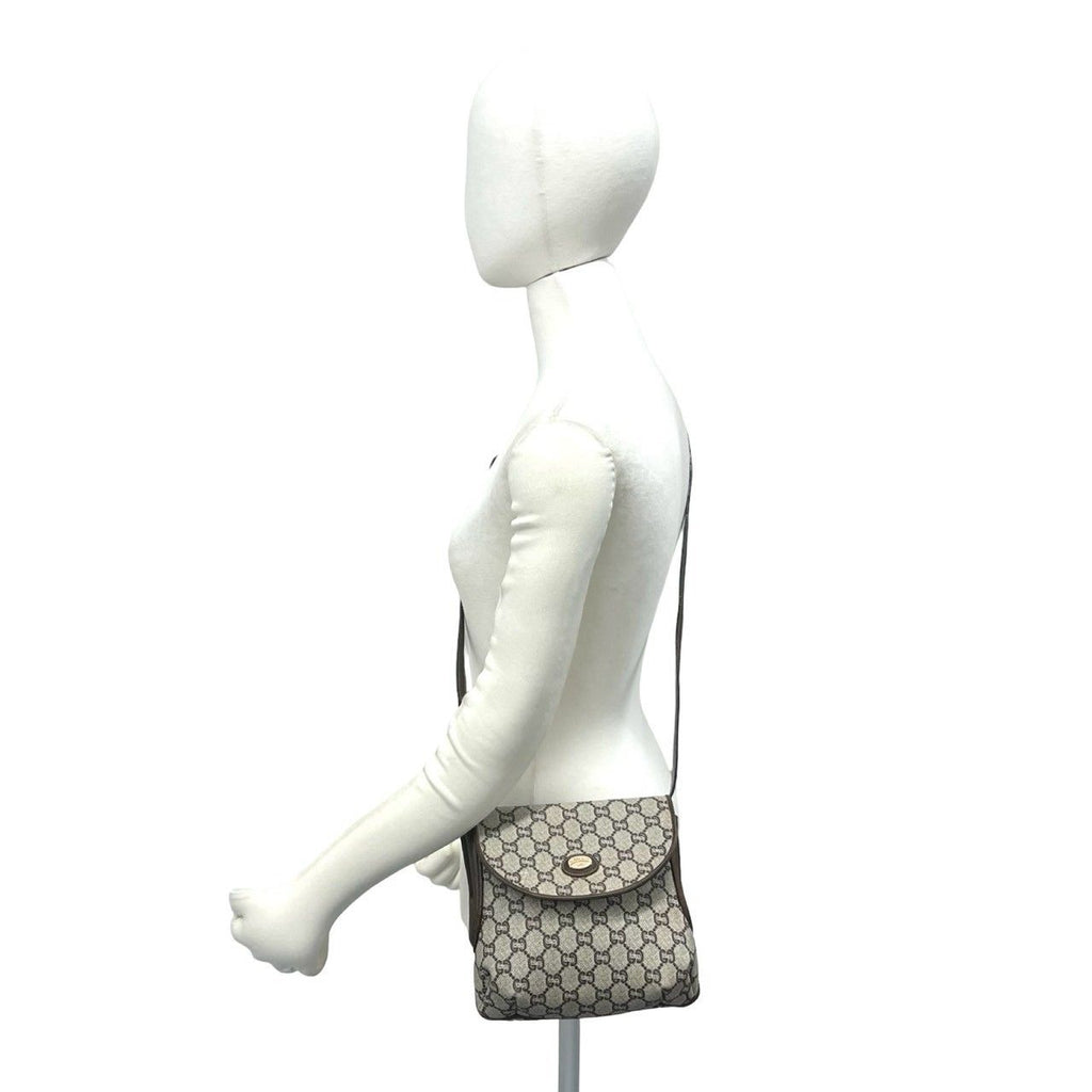 Gucci Vintage Plus Logo Leather Shoulder Bag Crossbody Pochette Brown — view 2