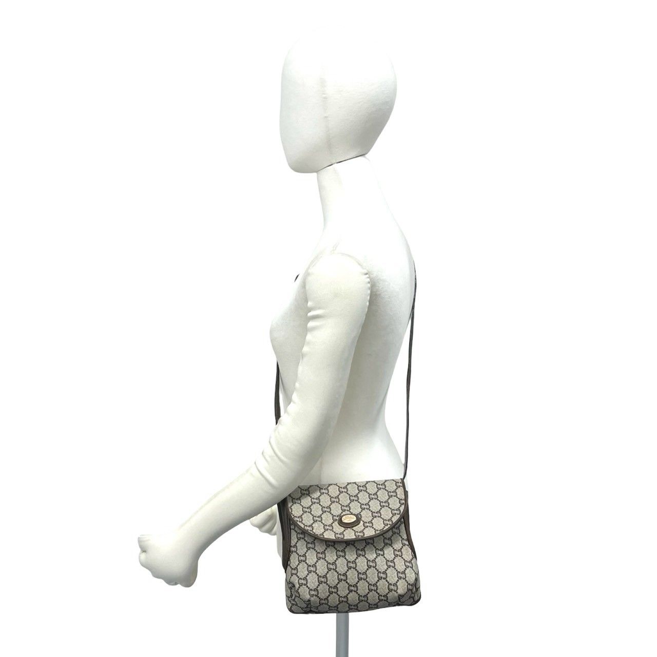 Gucci Vintage Plus Logo Leather Shoulder Bag Crossbody Pochette Brown — view 2