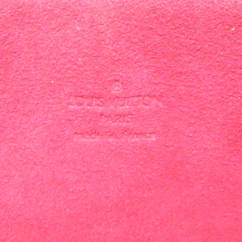 Louis Vuitton Pouch White — view 7