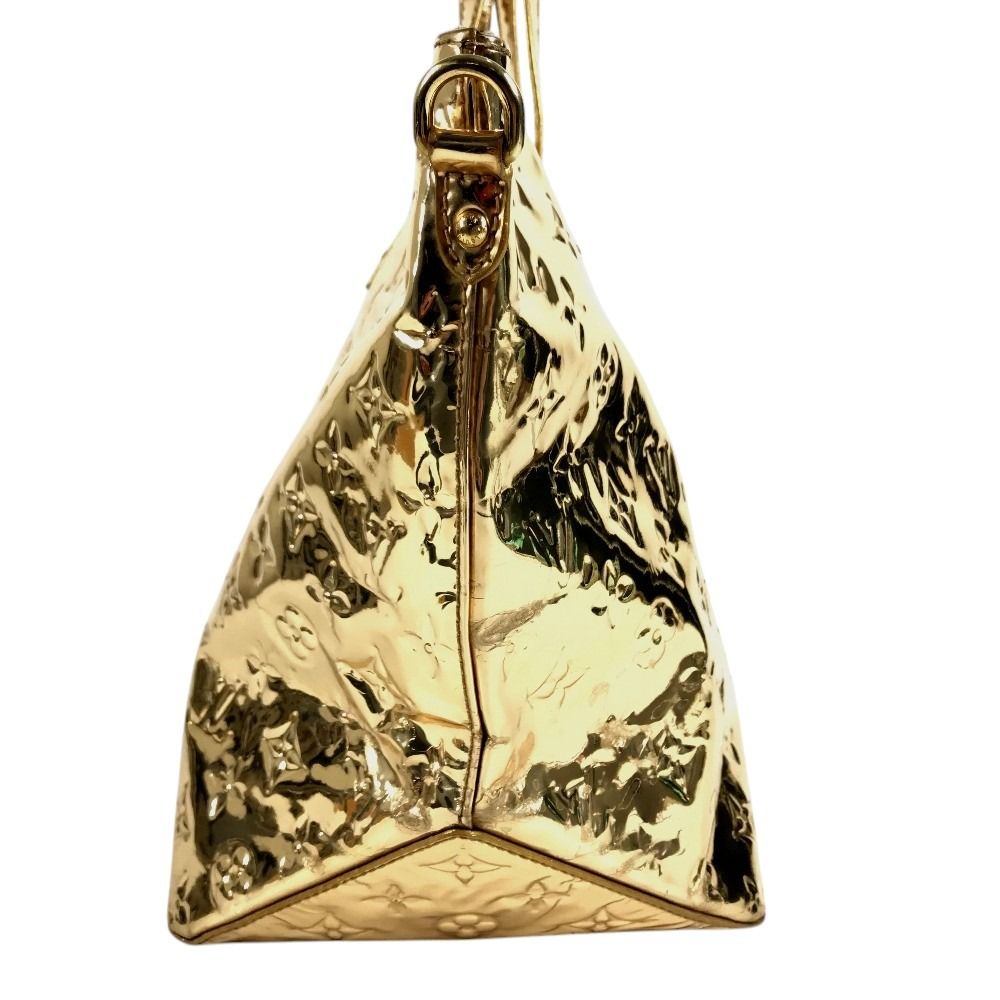 Louis Vuitton Shoulder Bag Bellevue GM Leather Gold — view 3