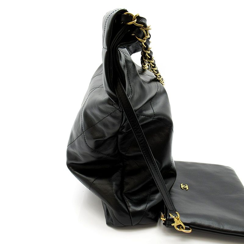 Chanel 22 Small Handbag Calfskin Black — view 5