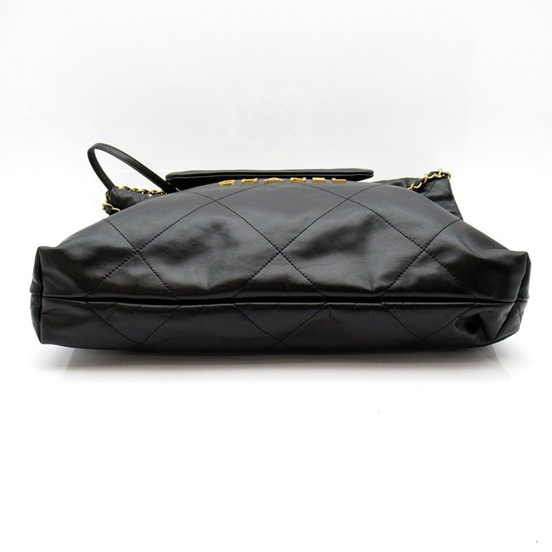 Chanel 22 Small Handbag Calfskin Black — view 6