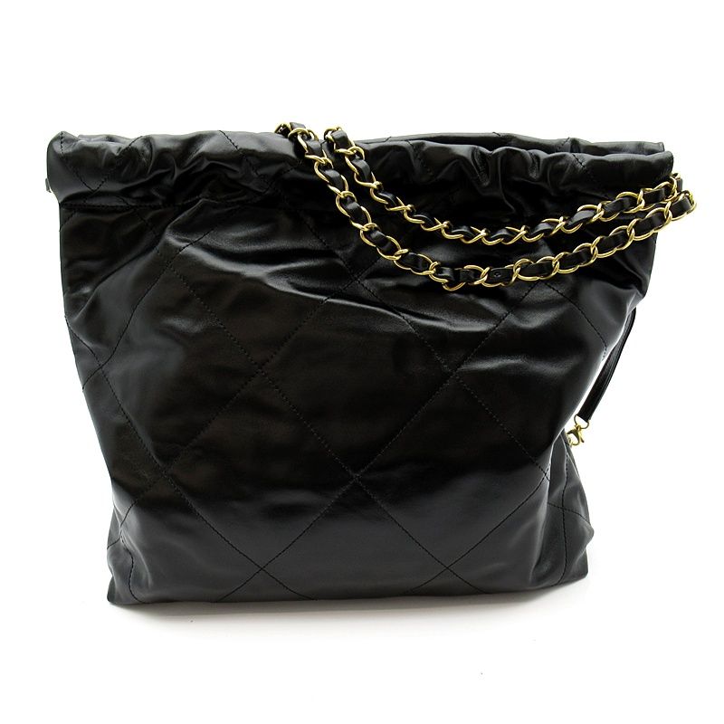 Chanel 22 Small Handbag Calfskin Black — view 4