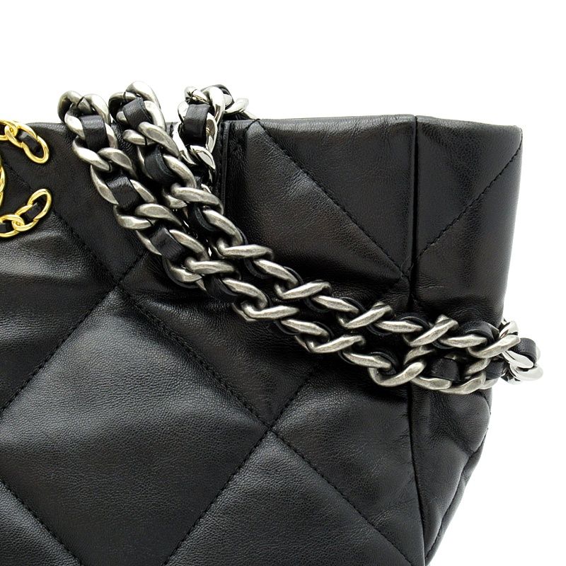 Chanel 19 Dixneuf Chain Tote Lambskin Shoulder Bag Black — view 2