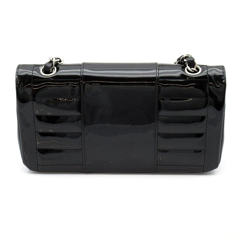 Chanel Chain Shoulder Bag Patent Leather Black — view 4