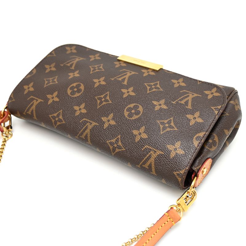 Louis Vuitton Shoulder Bag — view 4