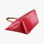 Louis Vuitton Bellevue GM Pomme D'amour Vernis — view 7