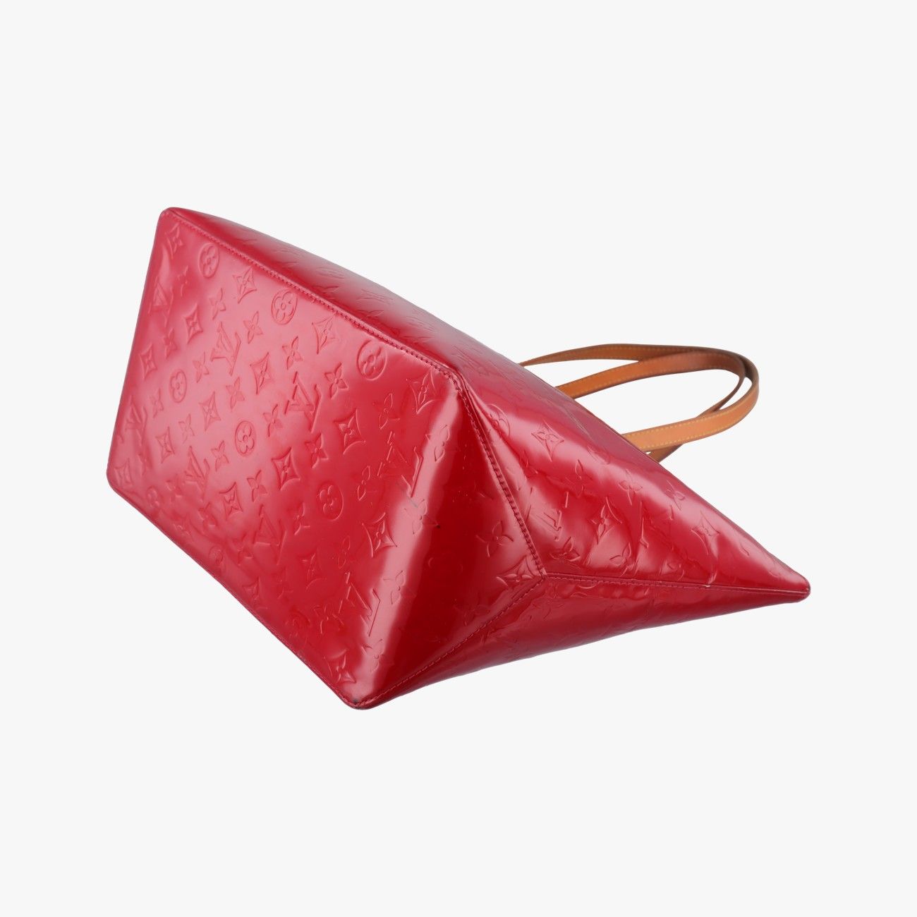 Louis Vuitton Bellevue GM Pomme D'amour Vernis — view 4