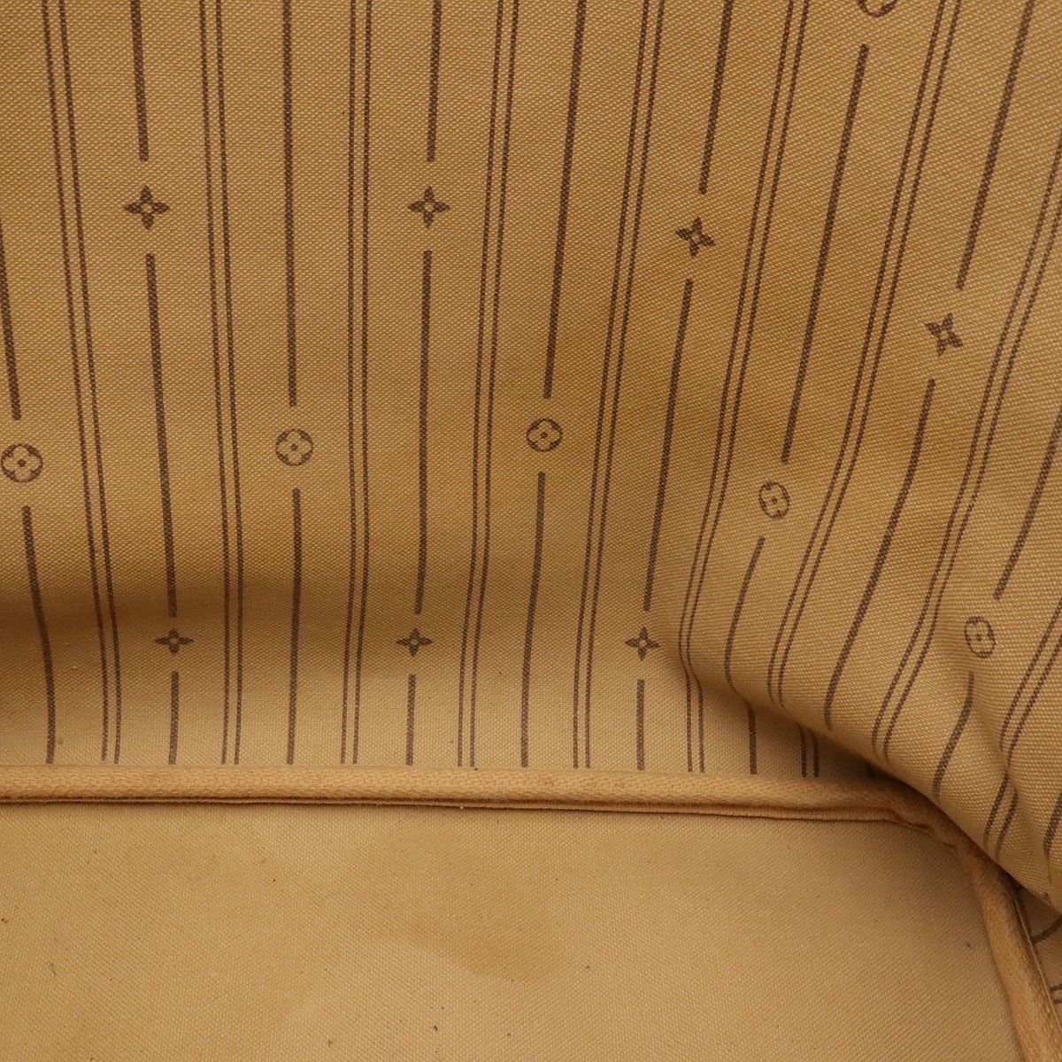 Louis Vuitton Monogram Neverfull MM Tote Shoulder Bag — view 8