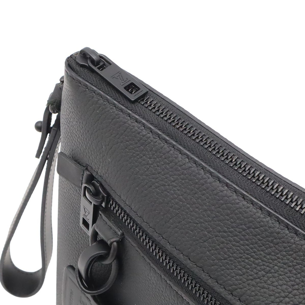 Louis Vuitton LV Aerogram Pochette iPad Takeoff Pouch Clutch Leather Noir Black — view 4