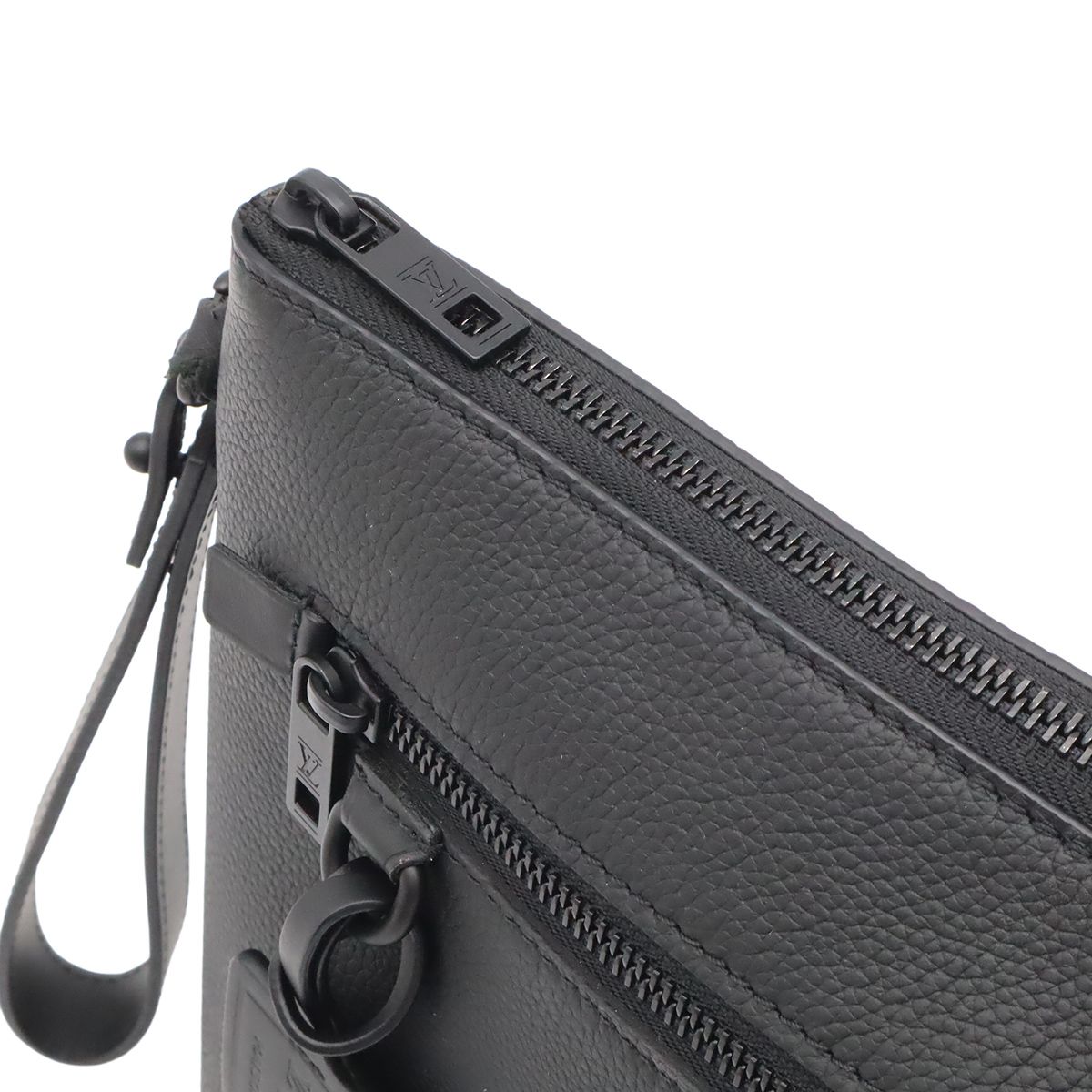 Louis Vuitton LV Aerogram Pochette iPad Takeoff Pouch Clutch Leather Noir Black — view 4