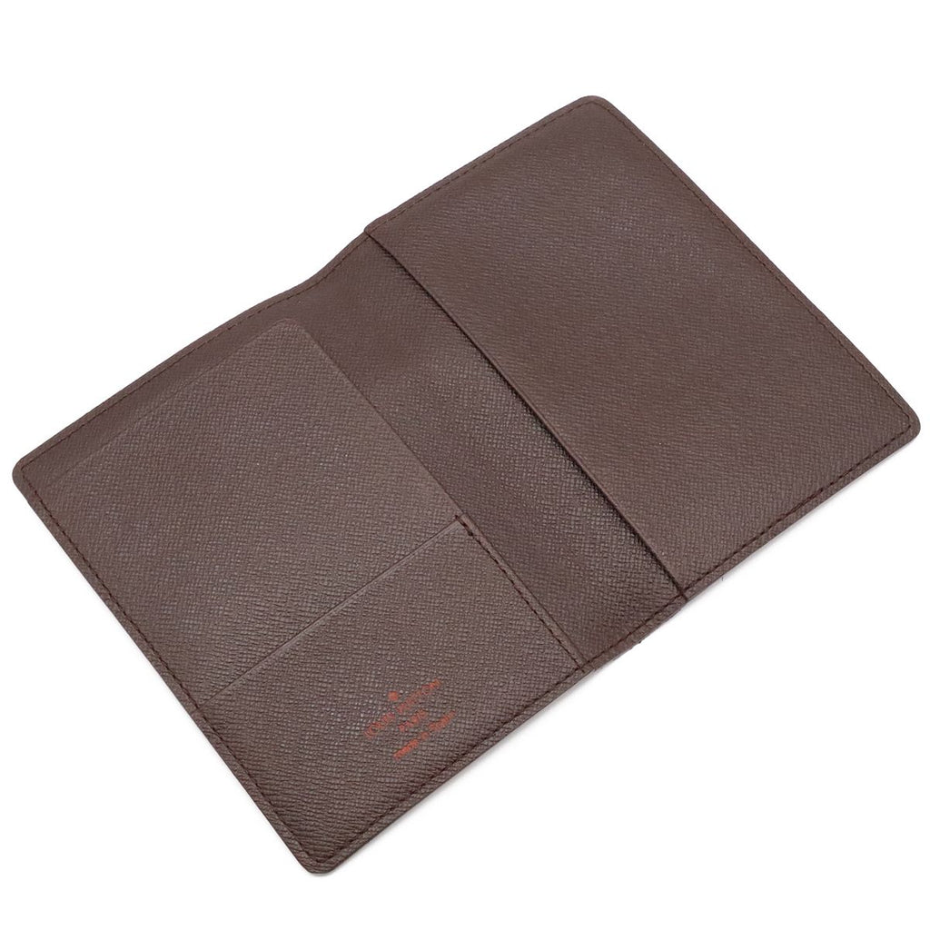 Louis Vuitton Damier Couverture Passport Case Cover — view 5