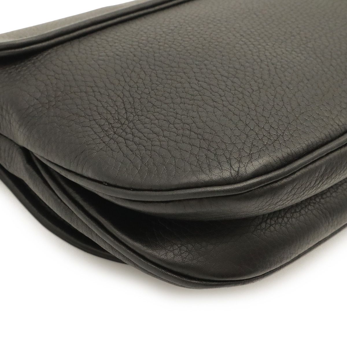 Gucci Interlocking G Double G Chain Shoulder Bag Leather Black Gold — view 3